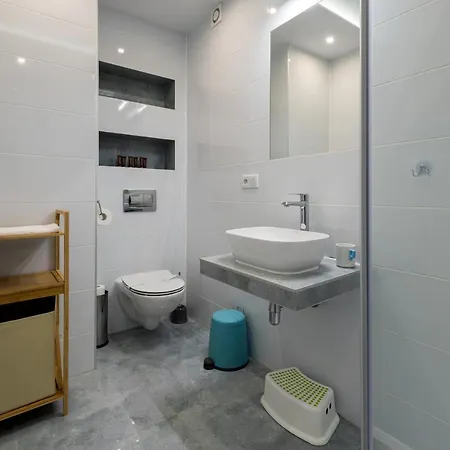 Biathlon Apartment *