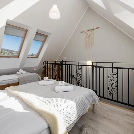 Biathlon Apartment *