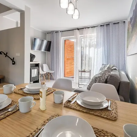Biathlon Apartment *